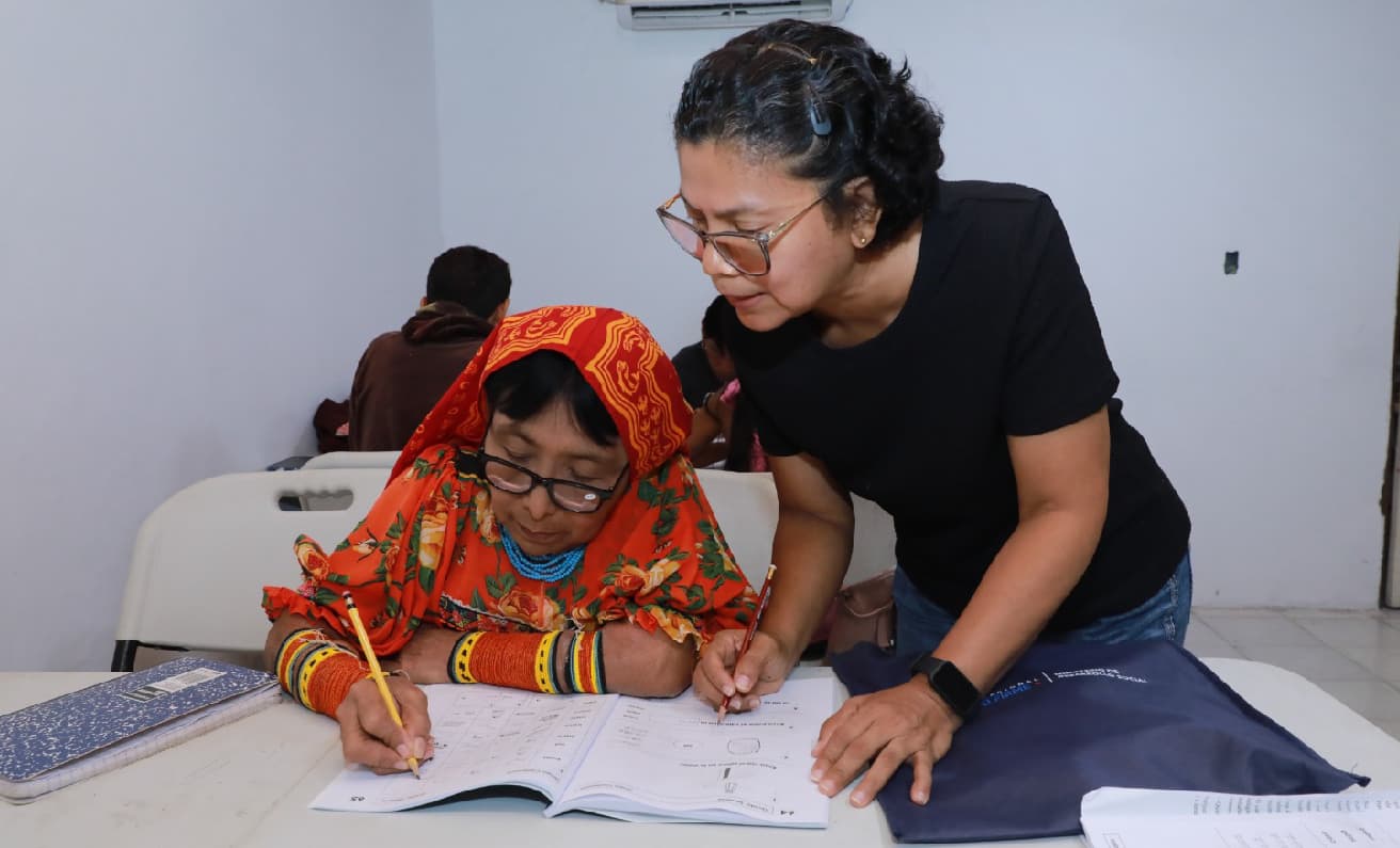 “Mi Nueva Meta” abre las puertas de la primaria a más de 100 mujeres